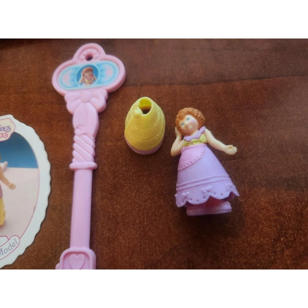 Fisher Price Precious Places Friends 5207 Ashley the Model Key Skirt 1989